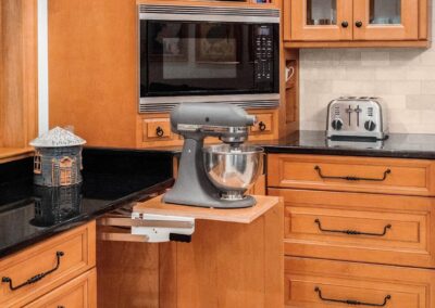 Bake Center with Built-In Mixer Lift