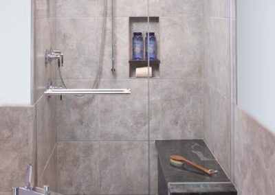 Shower with Thermostat, Volume Controls & Niche
